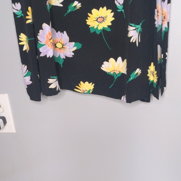 EUC✨LOFT black sleeveless midi dress with ruffled straps & yellow flowers - Picture 8 of 17